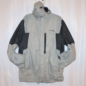 Columbia Men's Two-Tone Gray Raincoat
